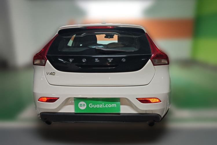 Used Volvo V40 2013 2.0T Zhiyi Edition Rear