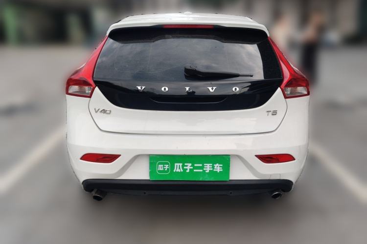 Used Volvo V40 2013 2.0T Zhiyi Edition Rear