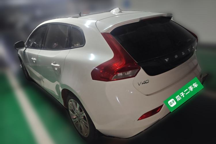 Used Volvo V40 2013 2.0T Zhiyi Edition Rear Left 45 Deg
