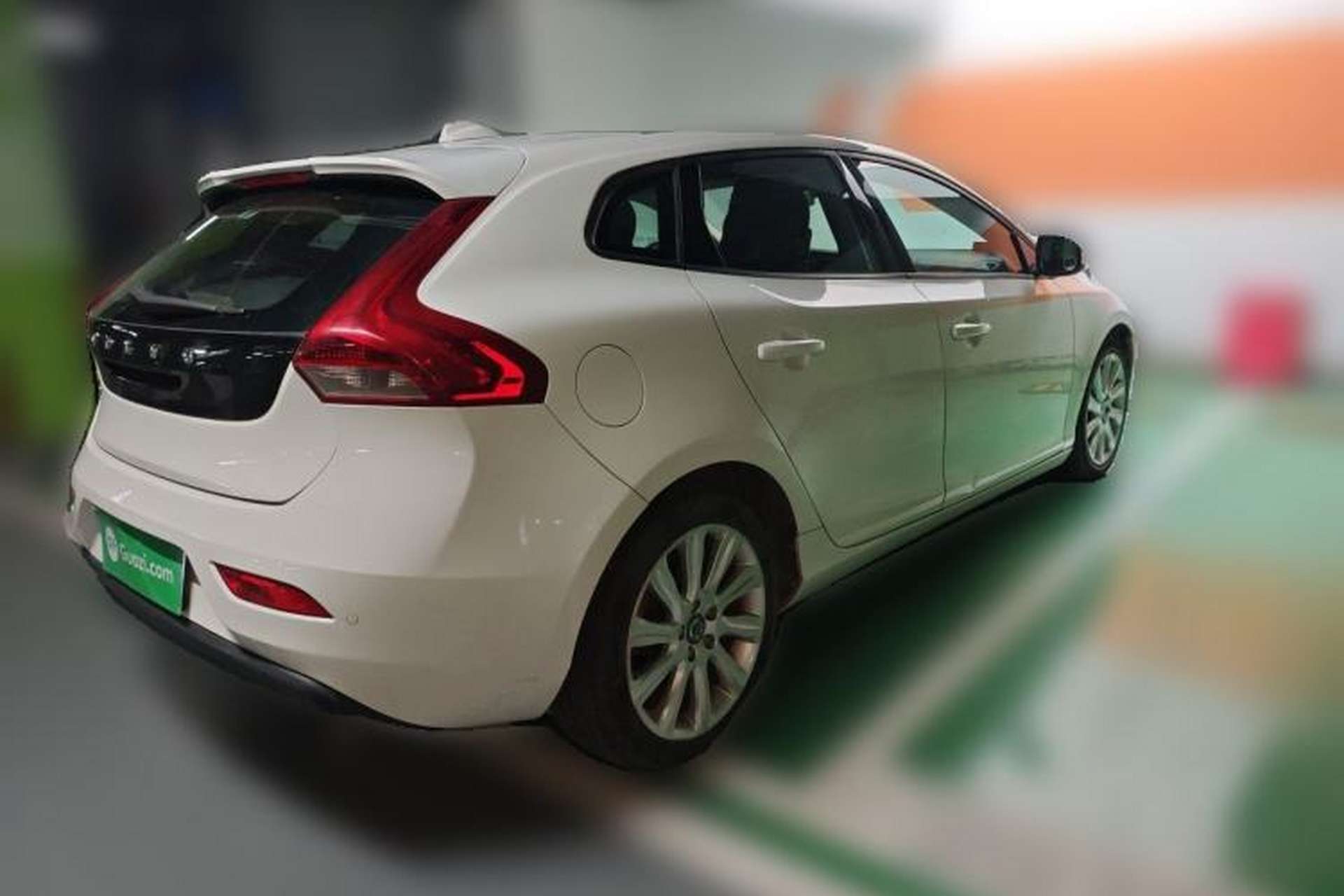 Used Volvo V40 2013 2.0T Zhiyi Edition Rear Right 45 Deg