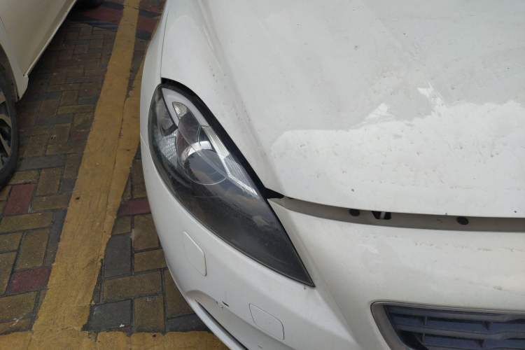 Used Volvo V40 2013 2.0T Zhiya Edition Right Front Headlight