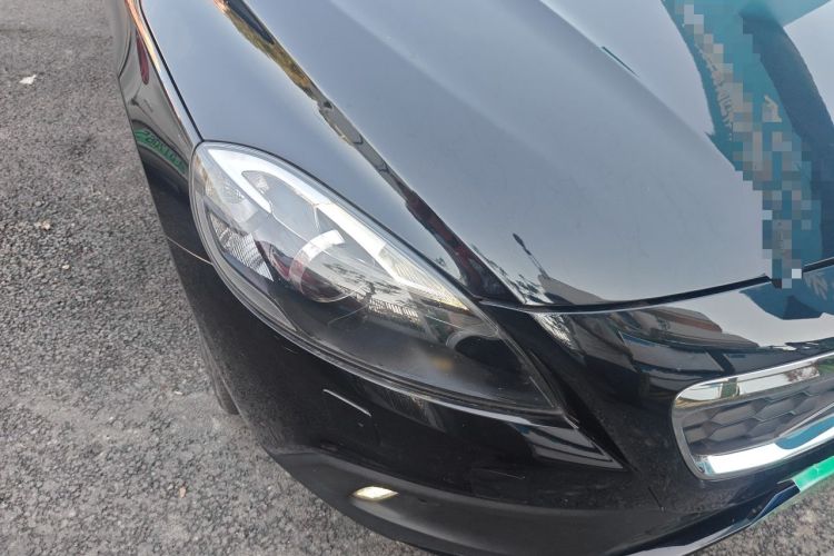 Used Volvo V40 2014 Cross Country T5 AWD Smart Luxury Edition Right Front Headlight