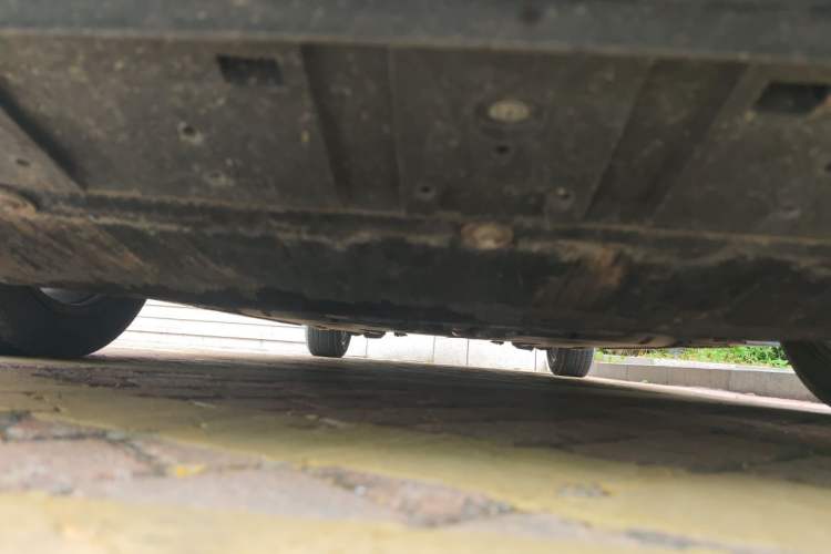 Used Volvo V40 2014 2.0T ZhiShang Version Chassis Front