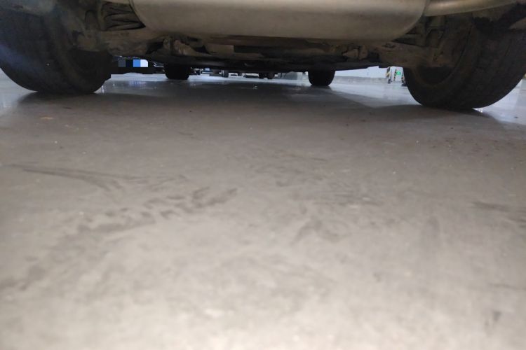 Used Volvo V40 2014 2.0T Zhiya Edition Chassis Rear