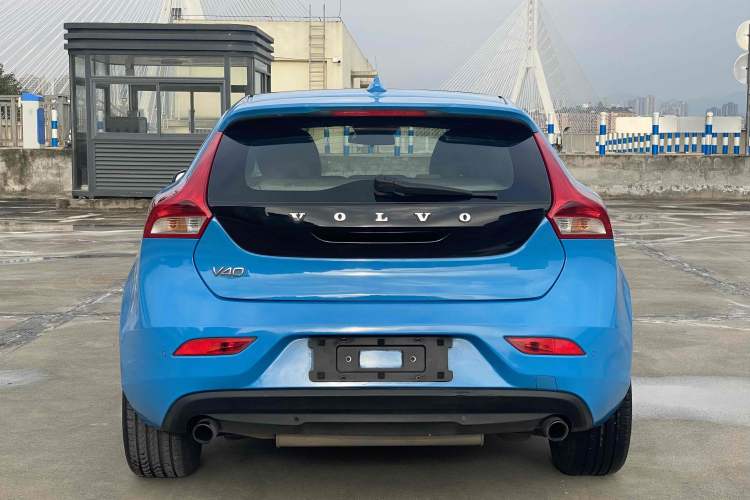 Used Volvo V40 2014 2.0T Zhiya Edition Exterior 4