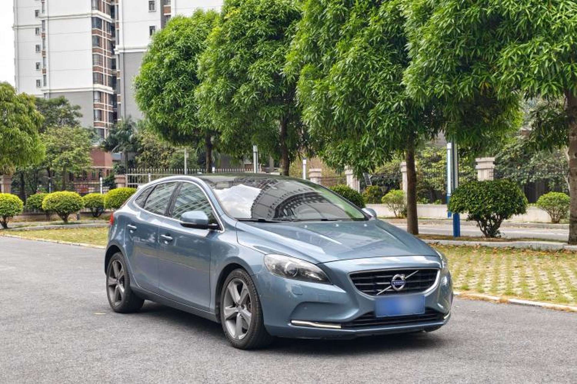 Used Volvo V40 2014 2.0T Zhiya Edition Exterior 4