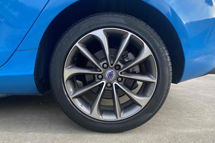 Used Volvo V40 2014 2.0T Zhiya Edition Exterior 8