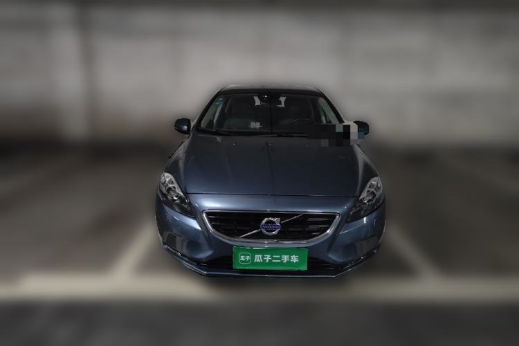Used Volvo V40 2014 2.0T Zhiya Edition Front