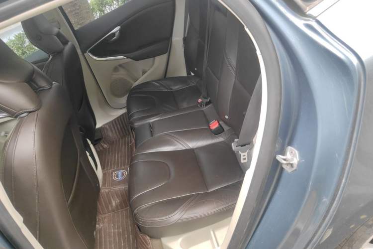 Used Volvo V40 2014 2.0T Zhiya Edition Left Rear Seat