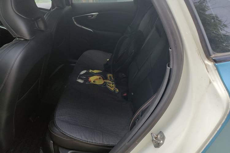 Used Volvo V40 2014 Cross Country T5 AWD Smart Luxury Edition Left Rear Seat