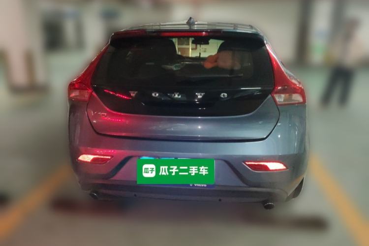 Used Volvo V40 2014 2.0T Zhiya Edition Rear