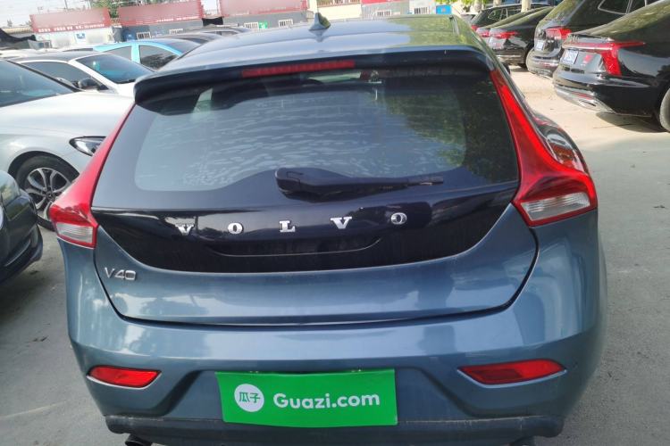 Used Volvo V40 2014 2.0T Zhiyi Version Rear
