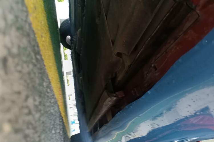Used Volvo V40 2014 2.0T Zhiya Edition Right Side Sill