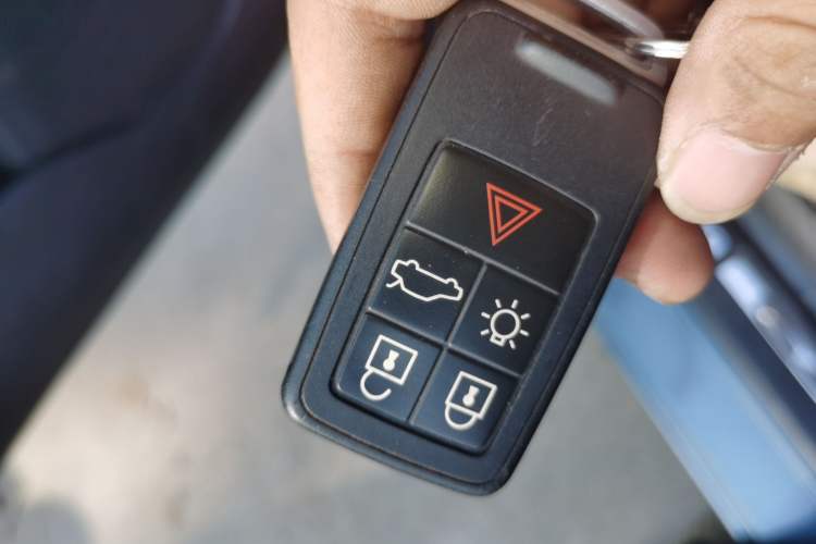 Used Volvo V40 2014 2.0T Zhiyi Version Vehicle Key
