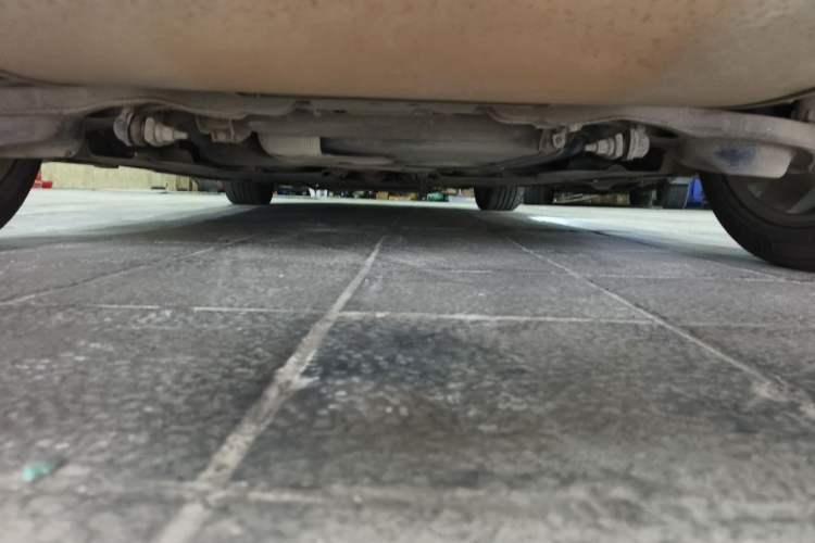 Used Volvo V40 2014 2.0T Zhiya Edition Chassis Rear