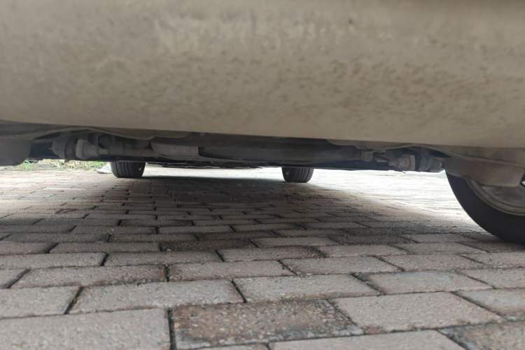 Used Volvo V40 2014 2.0T Zhiya Edition Chassis Rear