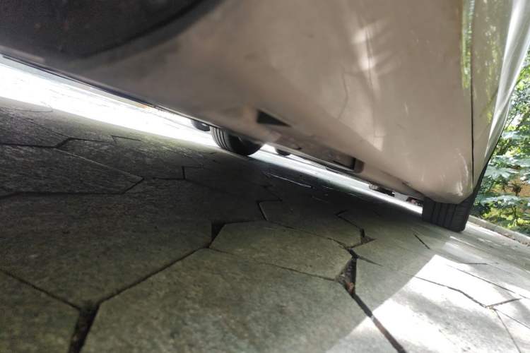 Used Volvo V40 2014 2.0T Zhiya Edition Chassis Rear Right