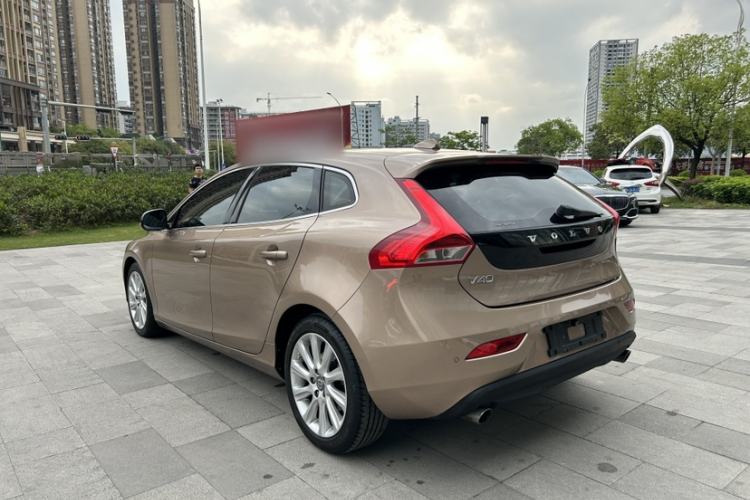 Used Volvo V40 2014 2.0T Zhiya Edition Exterior 4
