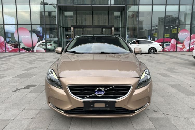 Used Volvo V40 2014 2.0T Zhiya Edition Exterior 6