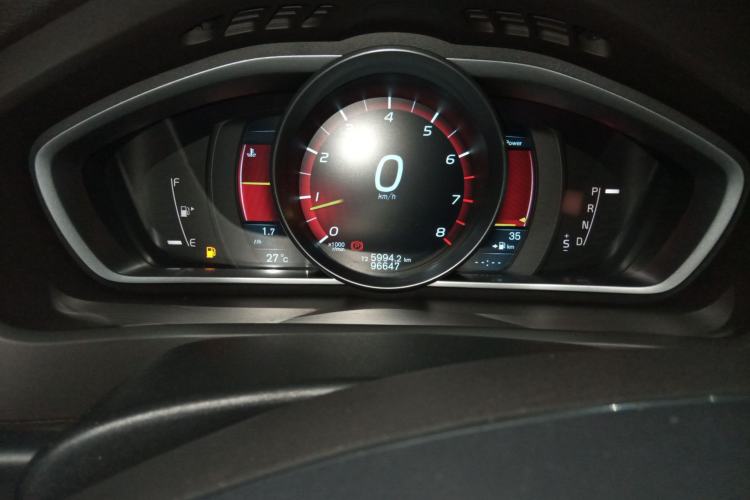Used Volvo V40 2014 Cross Country T5 AWD Prestige Edition Instrument Cluster
