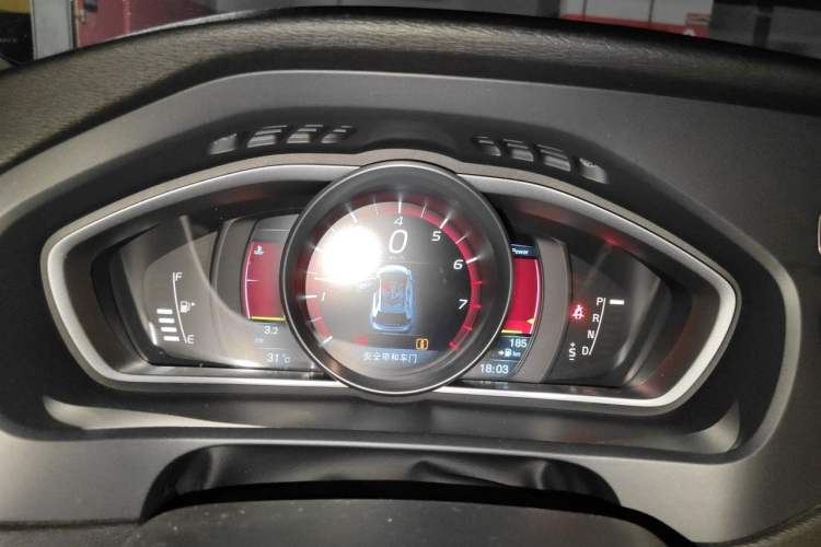 Used Volvo V40 2014 Cross Country T5 AWD Smart Luxury Edition Instrument Cluster