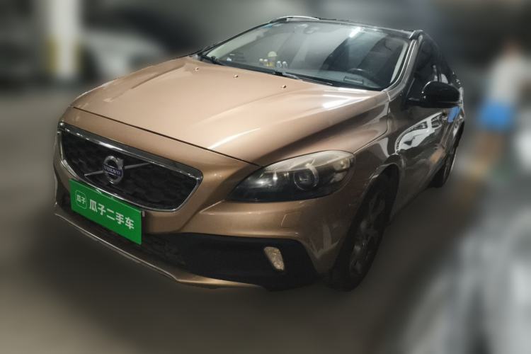Used Volvo V40 2014 Cross Country T5 AWD Smart Luxury Edition Guazi used car, China used car export, Used car for sale, Used  cars, Cheapest cars for sale