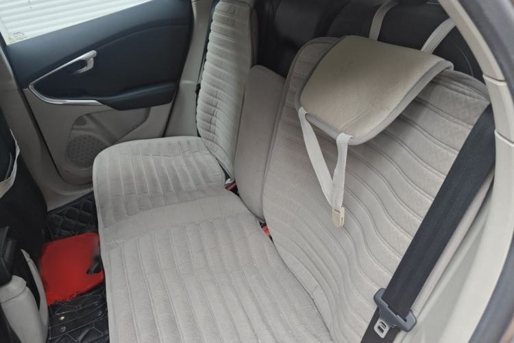 Used Volvo V40 2014 2.0T Zhiya Edition Left Rear Seat