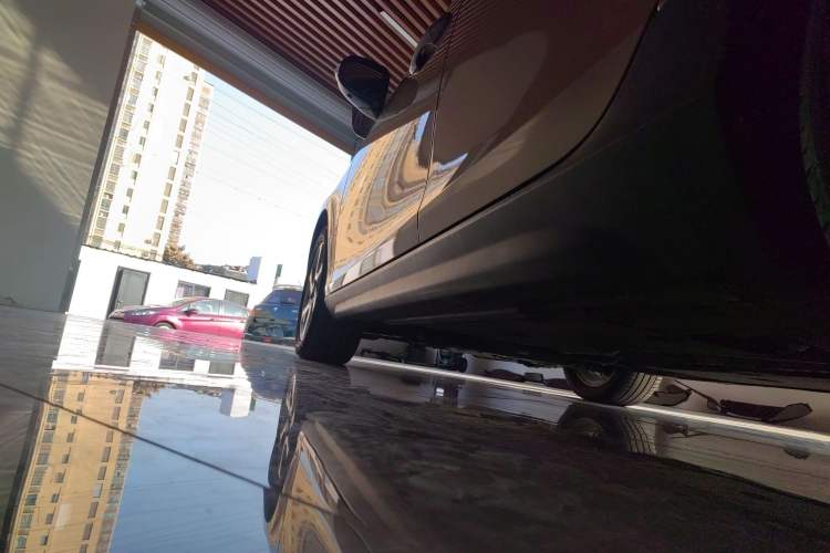 Used Volvo V40 2014 Cross Country 2.0T Zhiyi Edition Left Side Sill