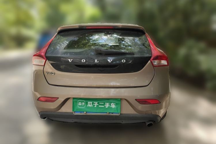 Used Volvo V40 2014 2.0T Zhiya Edition Rear