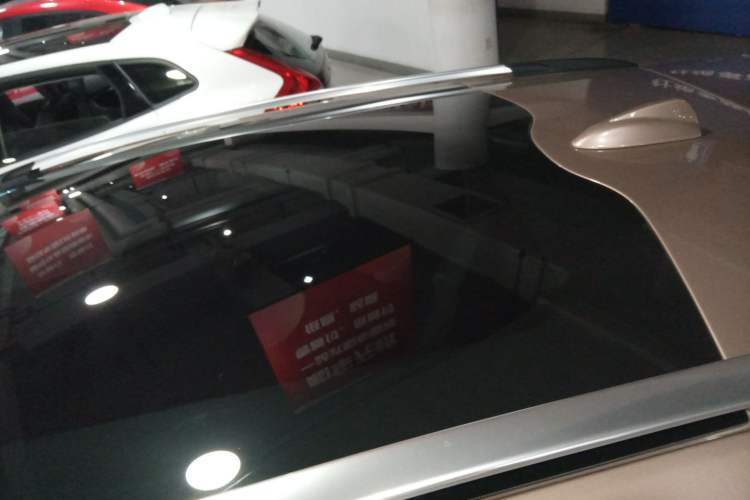 Used Volvo V40 2014 Cross Country T5 AWD Prestige Edition Roof