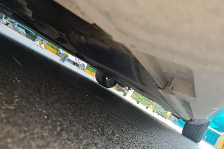 Used Volvo V40 2014 2.0T Zhiya Edition Chassis Front Left