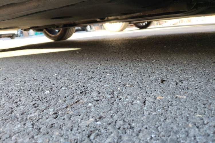 Used Volvo V40 2014 2.0T Zhiya Edition Chassis Front Right