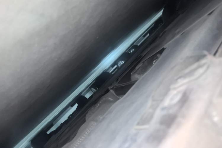 Used Volvo V40 2014 2.0T Zhiya Edition Chassis Rear Left