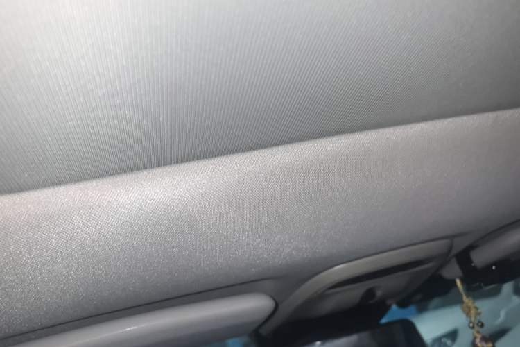 Used Volvo V40 2014 2.0T Zhiya Edition Headliner