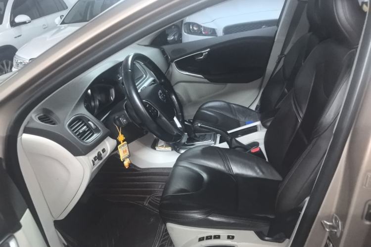 Used Volvo V40 2014 2.0T Zhiya Edition Left Front Seat