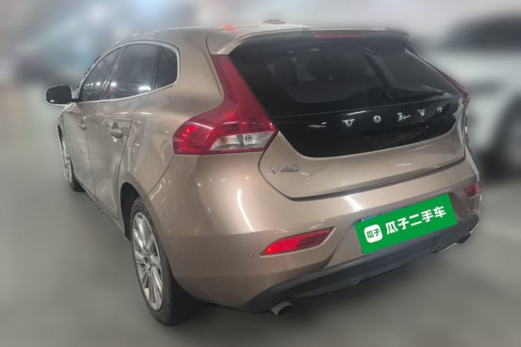Used Volvo V40 2014 2.0T Zhiya Edition Rear Left 45 Deg