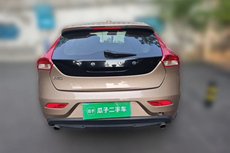 Used Volvo V40 2014 2.0T Zhiya Edition Rear