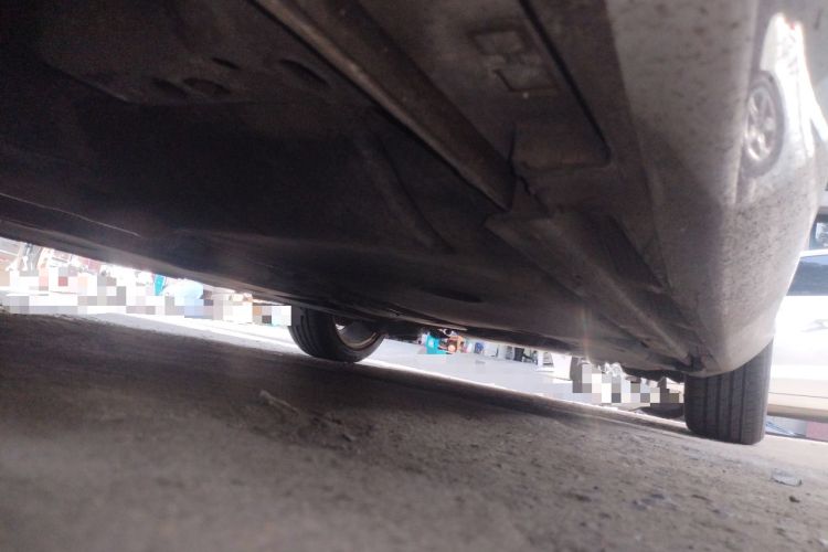 Used Volvo V40 2014 2.0T Zhiya Edition Chassis Front Left