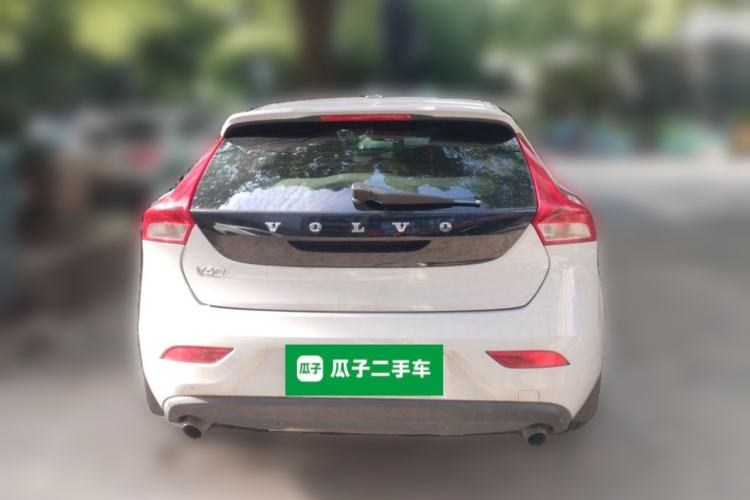 Used Volvo V40 2014 2.0T Zhiya Edition Rear