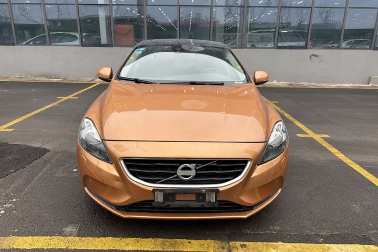 Used Volvo V40 2014 2.0T Zhiya Edition Exterior 5