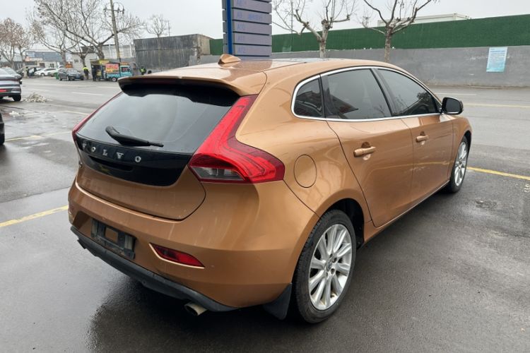 Used Volvo V40 2014 2.0T Zhiya Edition Exterior 9