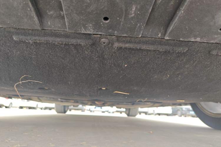 Used Volvo V40 2014 2.0T Zhiya Edition Chassis Front