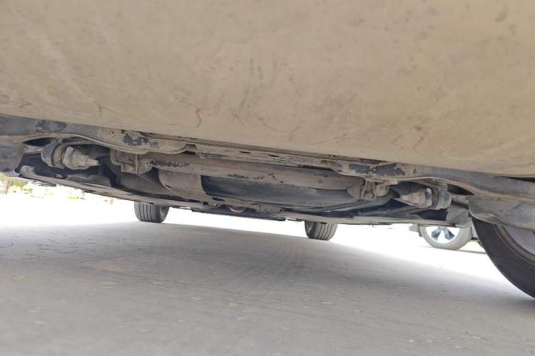 Used Volvo V40 2014 2.0T Zhiya Edition Chassis Rear