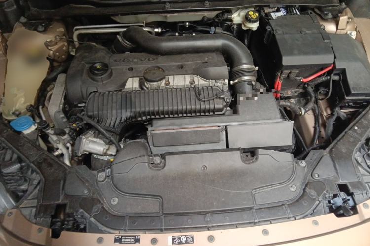 Used Volvo V40 2014 Cross Country T5 AWD Smart Luxury Edition Engine Bay
