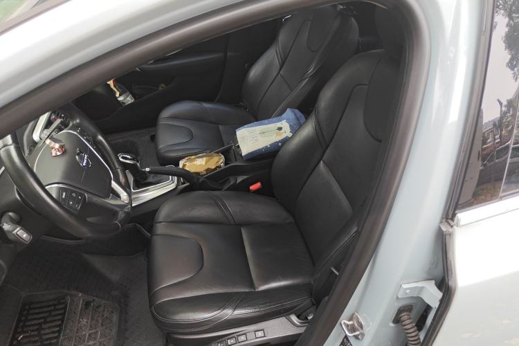 Used Volvo V40 2014 2.0T Zhiya Edition Left Front Seat