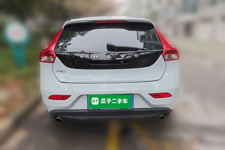 Used Volvo V40 2014 2.0T Zhiya Edition Rear