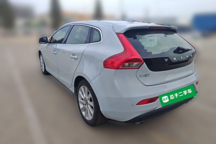 Used Volvo V40 2014 2.0T Zhiya Edition Rear Left 45 Deg