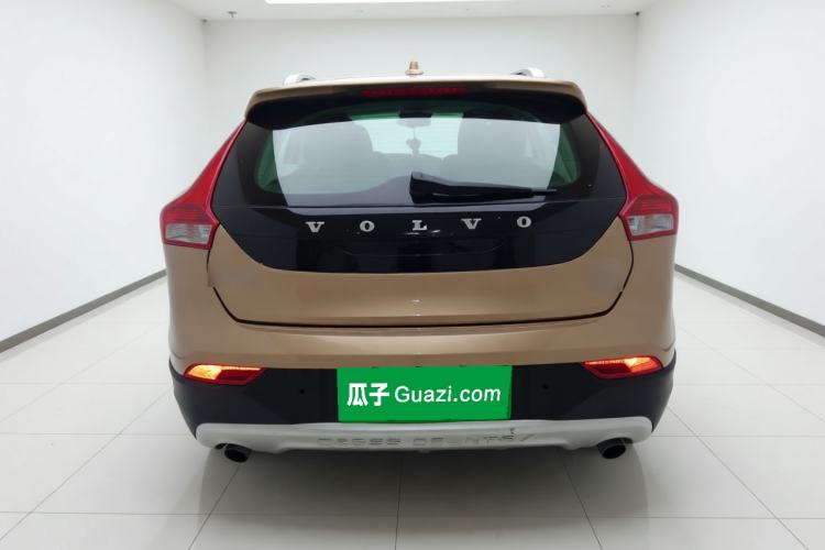 Used Volvo V40 2014 Cross Country T5 AWD Smart Luxury Edition Rear
