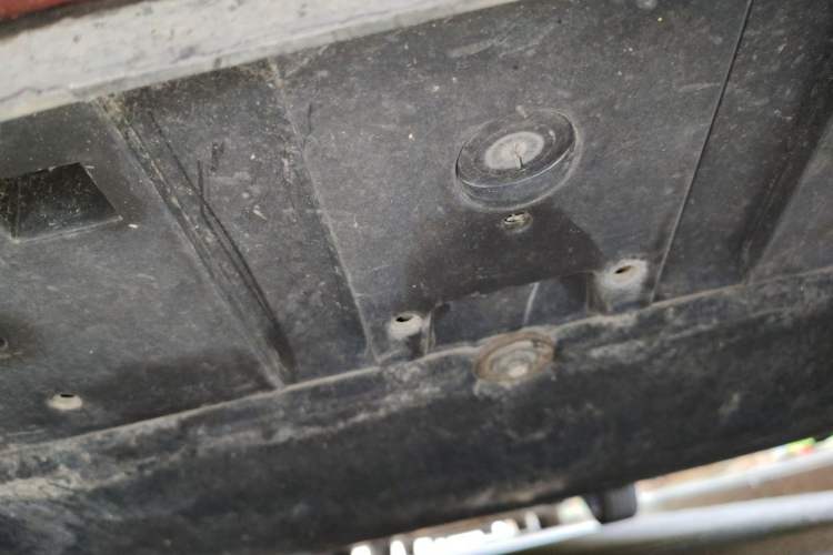 Used Volvo V40 2014 2.0T Zhiya Edition Chassis Front