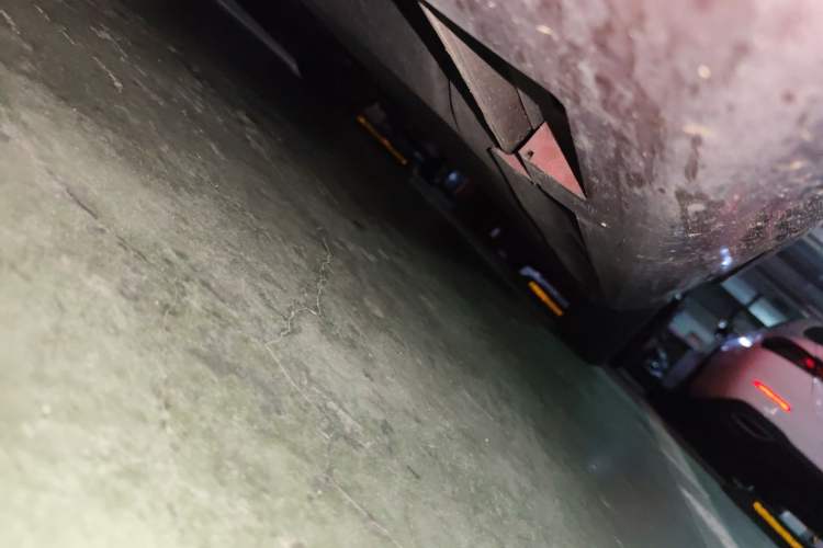 Used Volvo V40 2014 2.0T Zhiya Edition Chassis Front Left